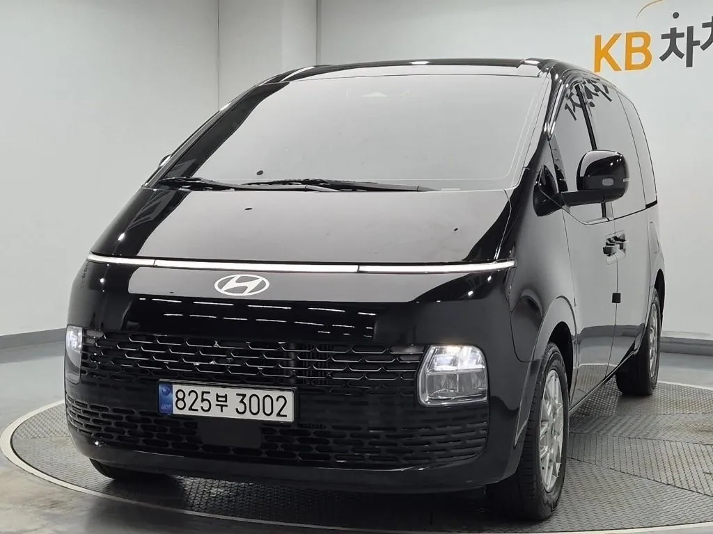 Hyundai Staria