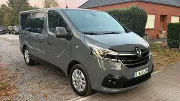 Renault Trafic 2019 photo 2