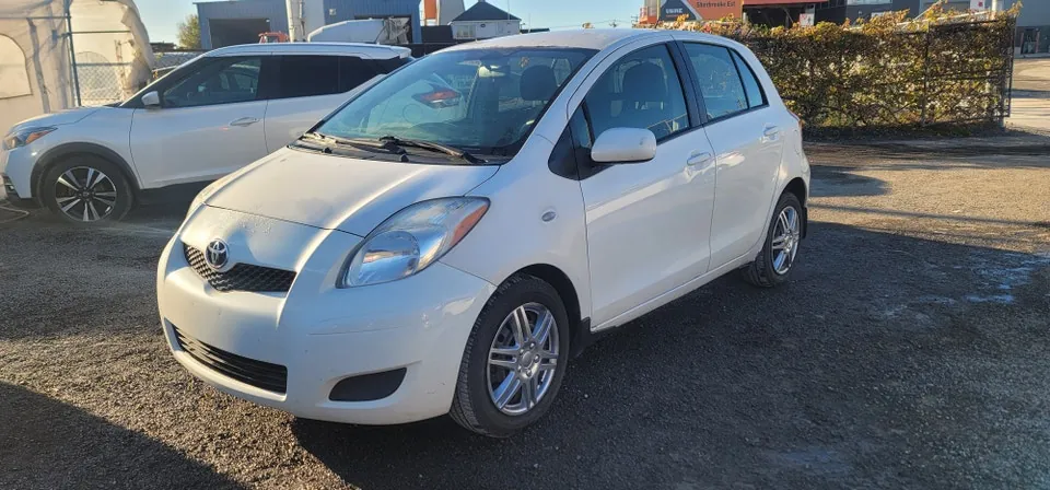 Toyota Yaris 2010 photo 2