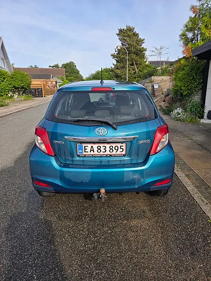 Toyota Yaris 2011 photo 3