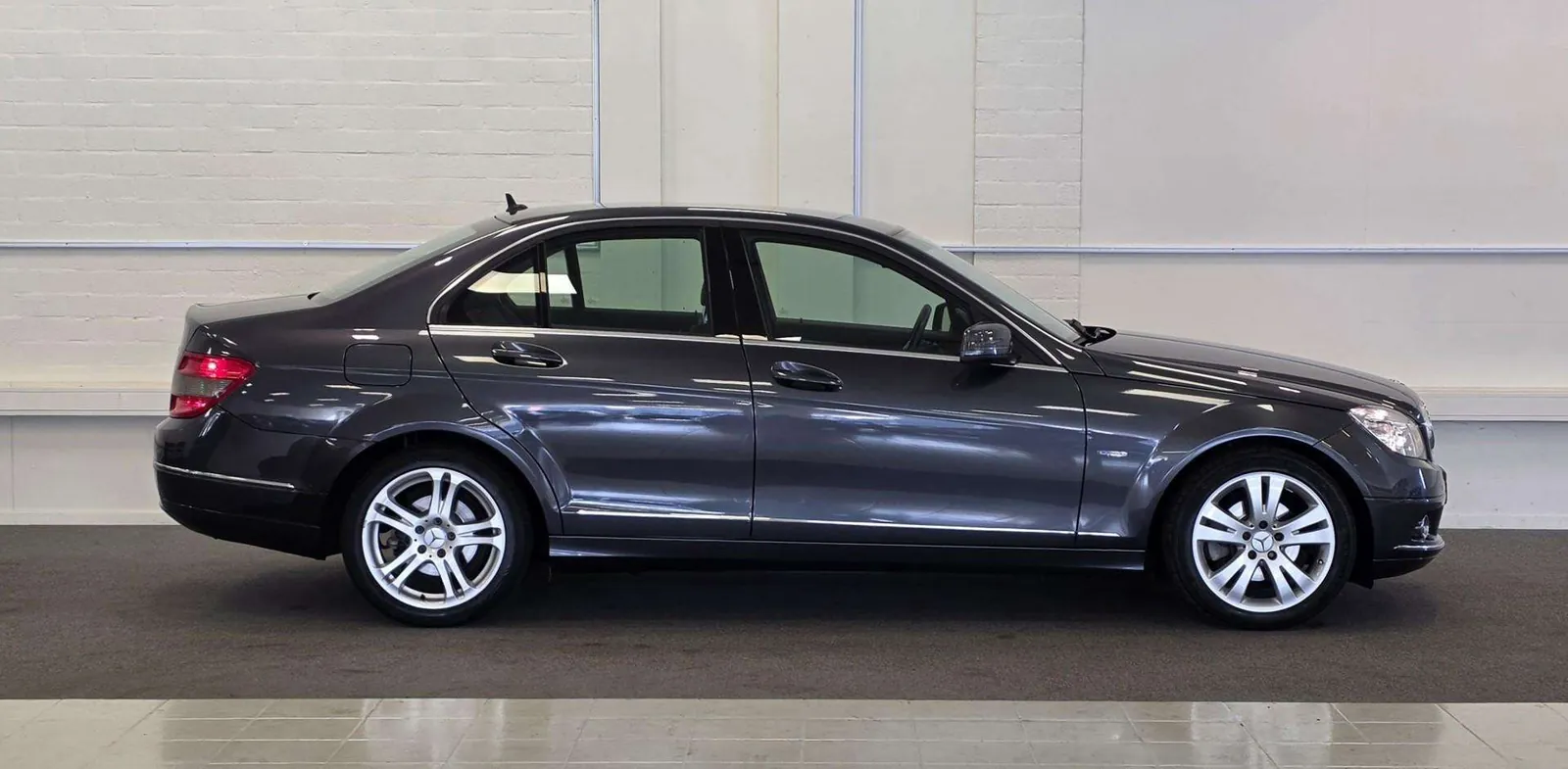 Mercedes-Benz C 180 Cgi 2011 photo 4