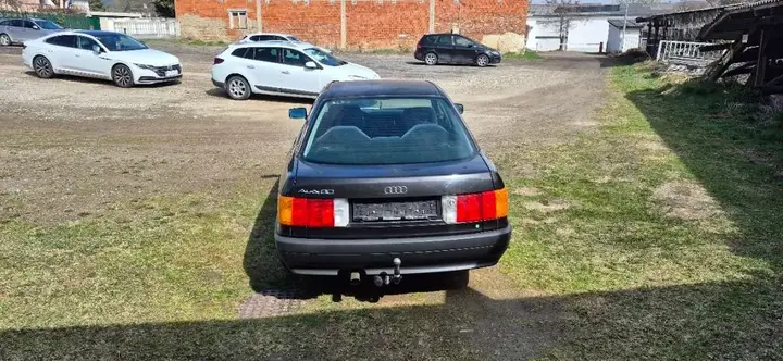 Audi 80