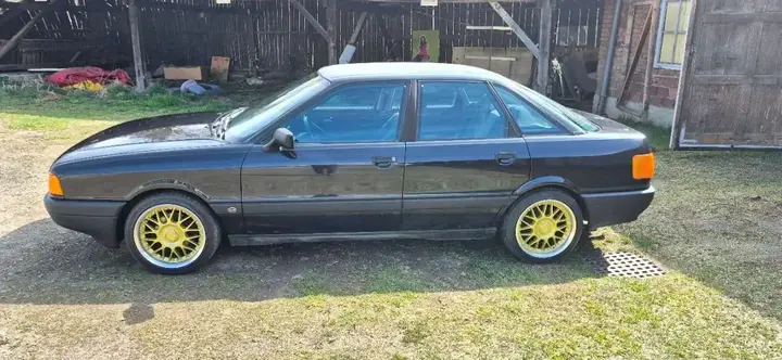 Audi 80 1988 photo 2
