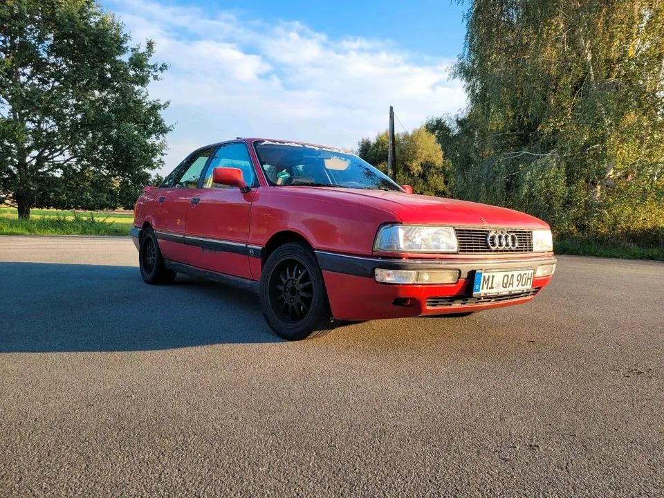 Audi 90
