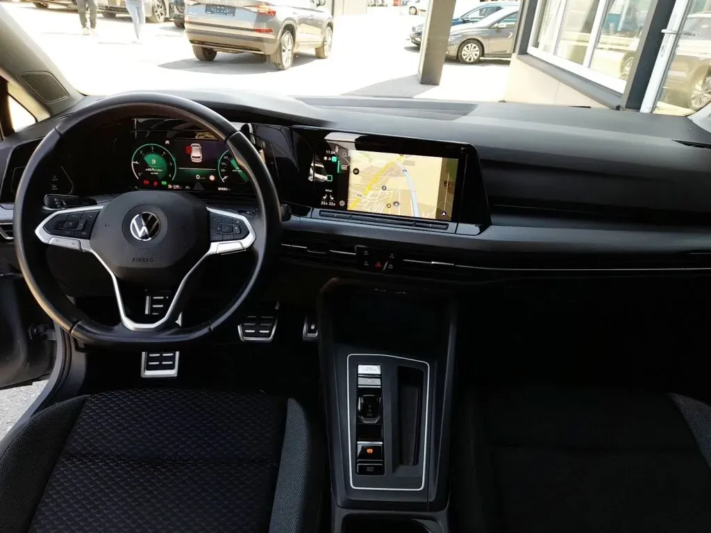 Volkswagen Golf 2022 photo 3