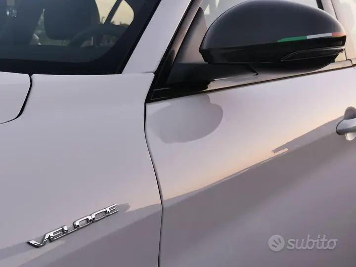 Alfa Romeo Giulia 2018 photo 5