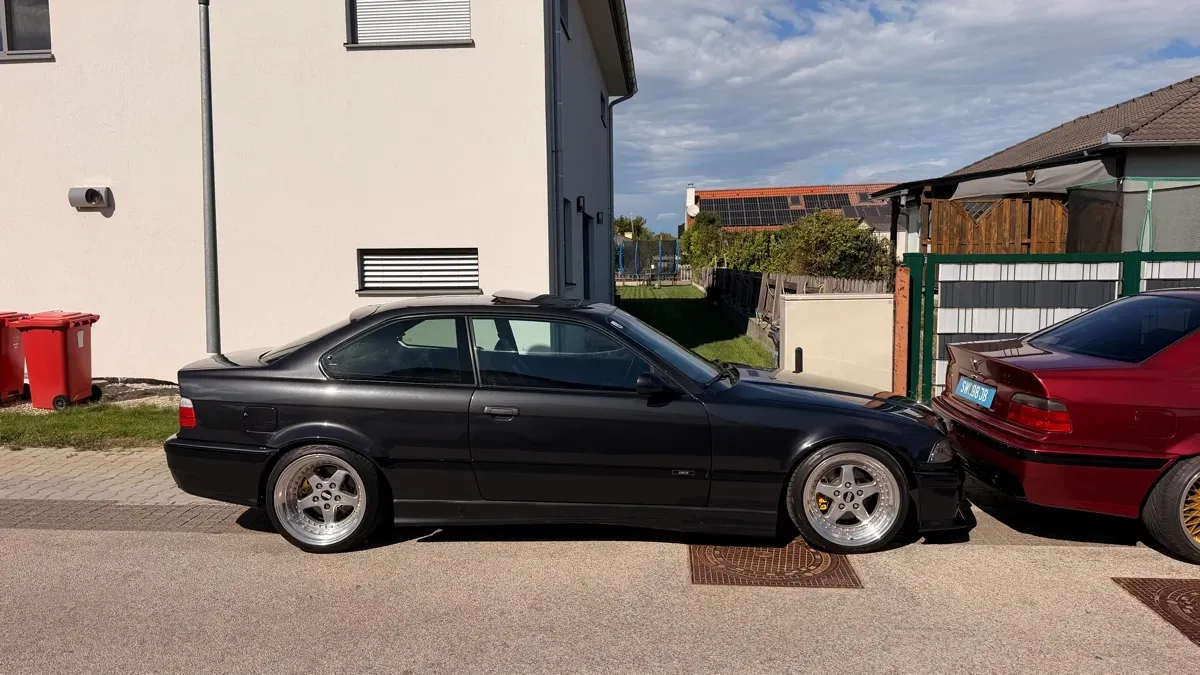 BMW 3 Series 1993 photo 3