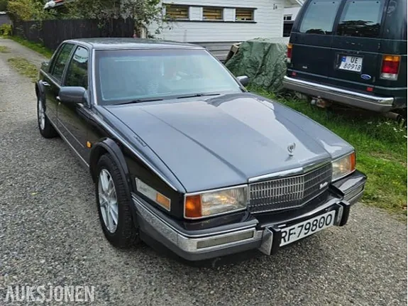 Cadillac Seville 1988 photo 2