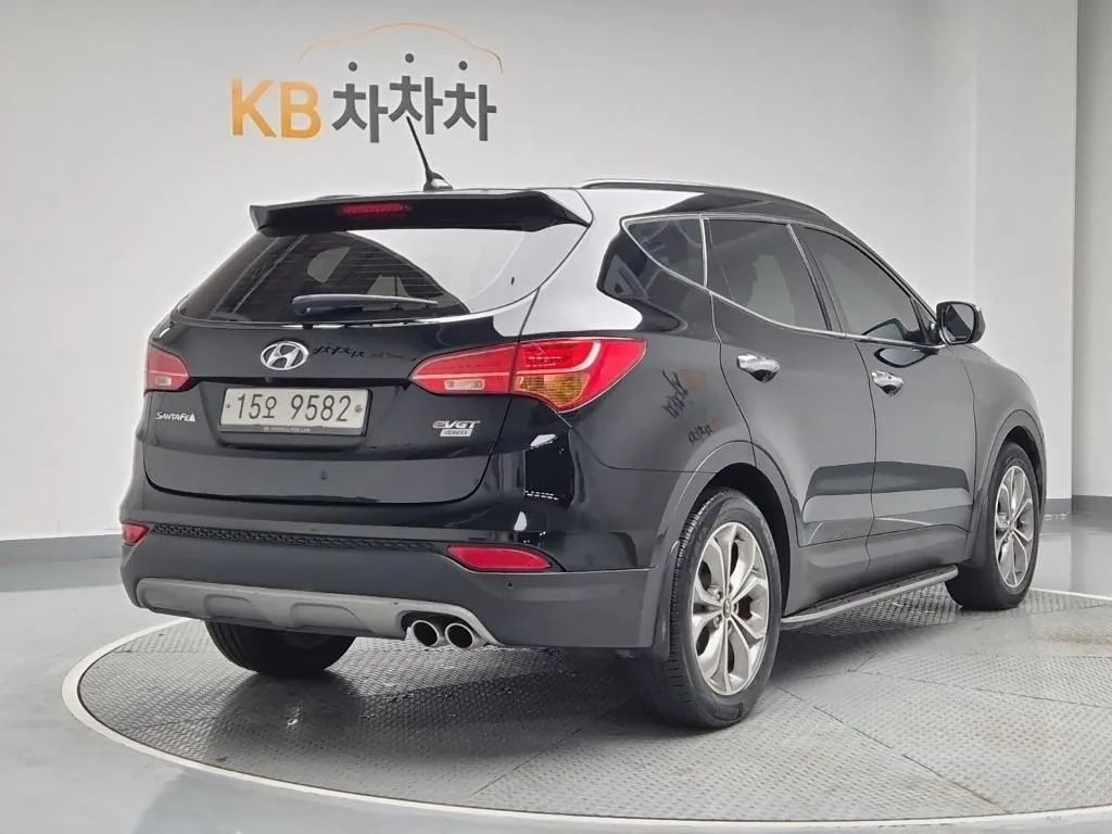 Hyundai Santa Fe 2013 photo 3