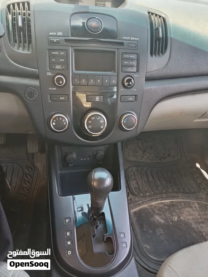 Kia Forte 2010 photo 3