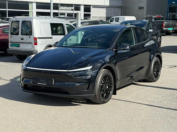 Tesla Model Y 2026 photo 3
