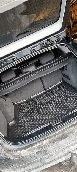 BMW 320D 2011 photo 4