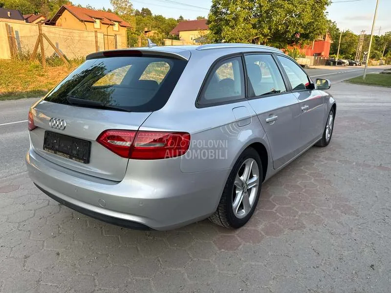 Audi A4 2012 photo 5