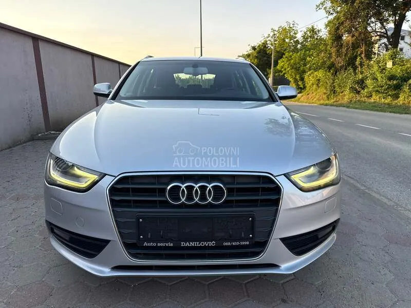 Audi A4 2012 photo 3