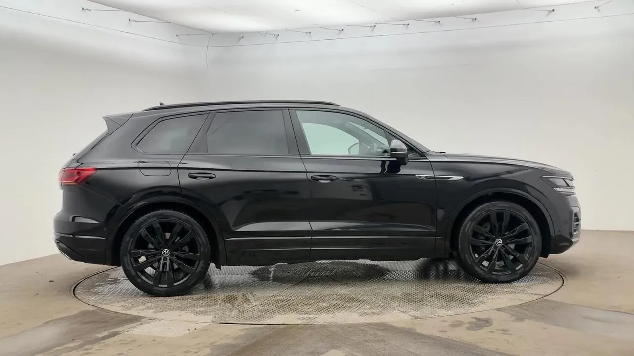 Volkswagen Touareg 2023 photo 4