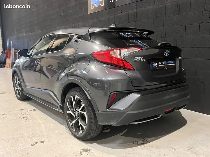 Toyota C-Hr 2019 photo 4