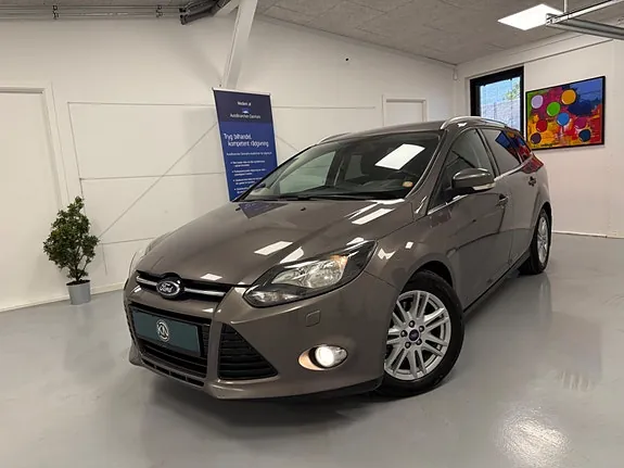 Ford Focus 2013 photo 2