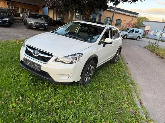 Subaru Xv 2012 photo 5
