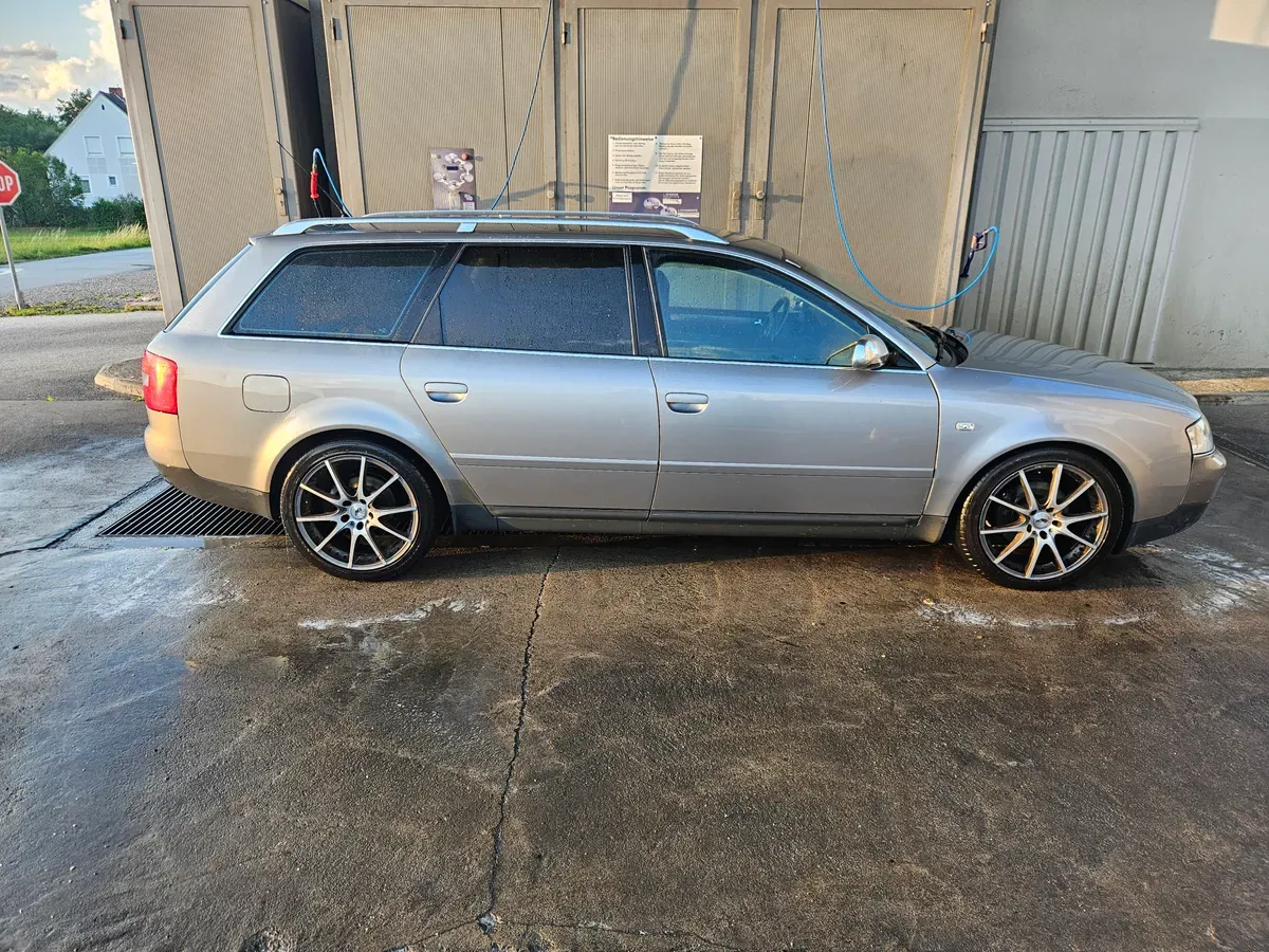 Audi A6 Avant 2003 photo 2