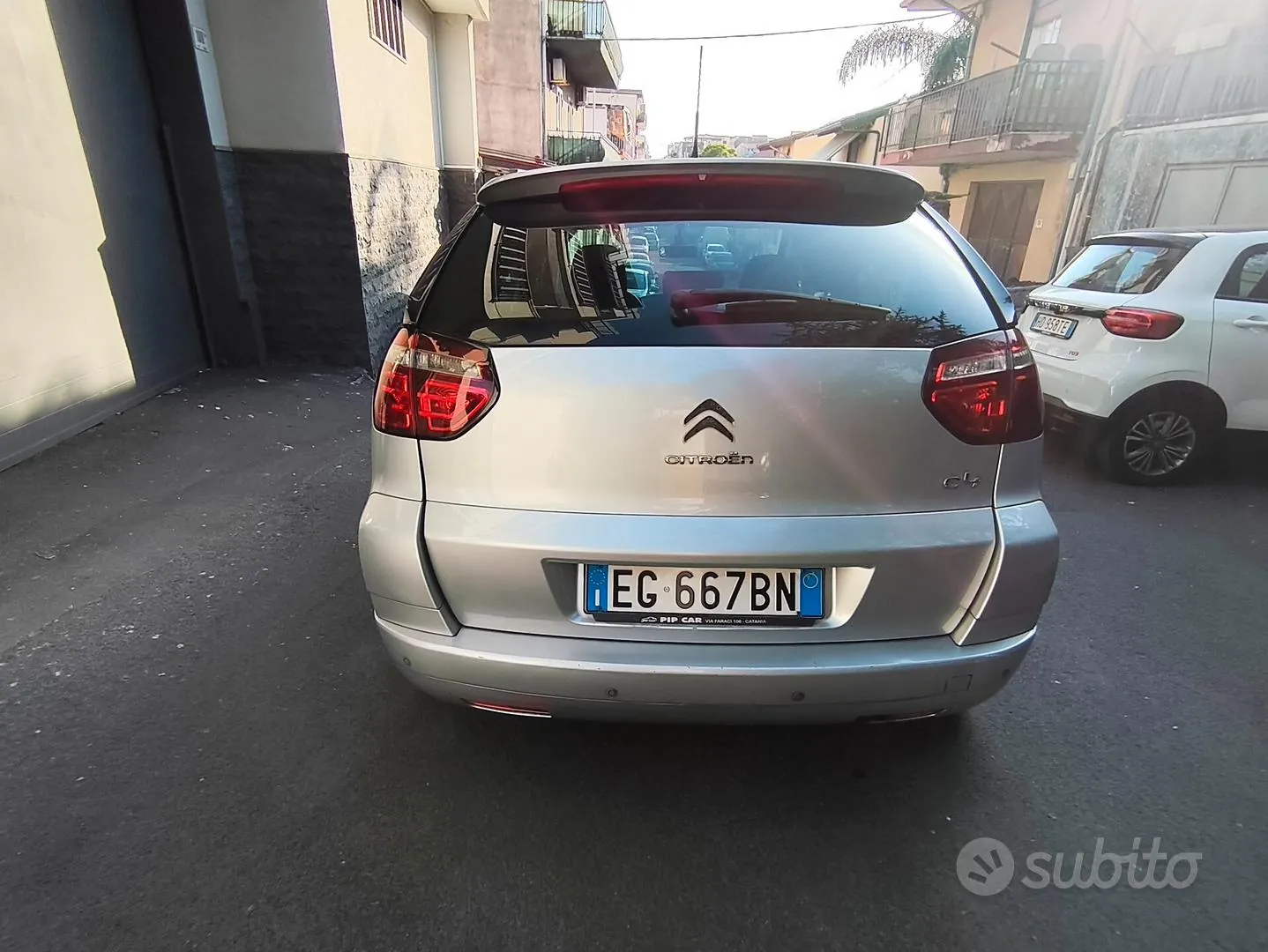 Citroen C4 Picasso 2011 photo 4