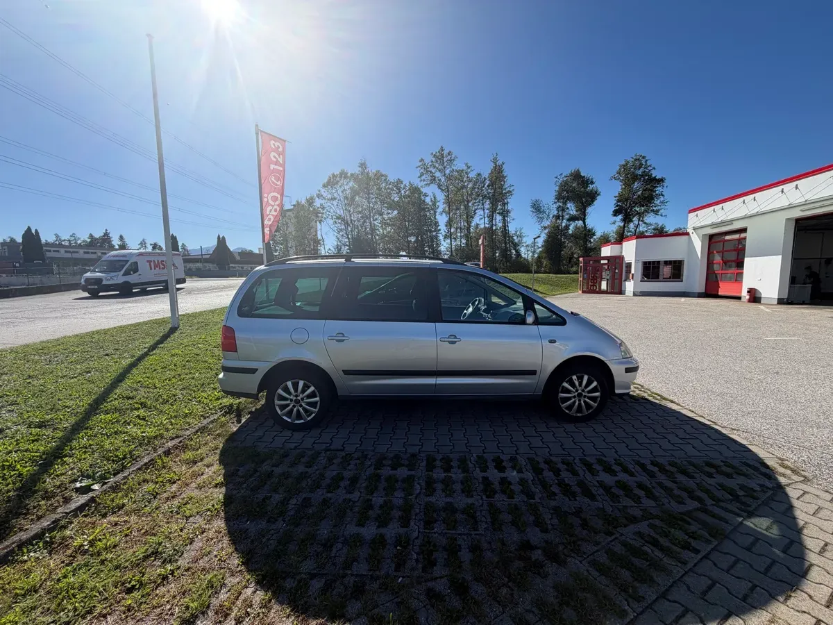 Seat Alhambra 2007 photo 3