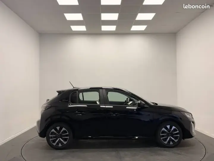 Peugeot 208 2026 photo 5