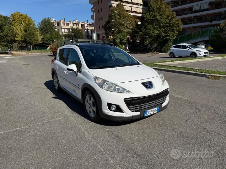 Peugeot 207 2010 photo 3