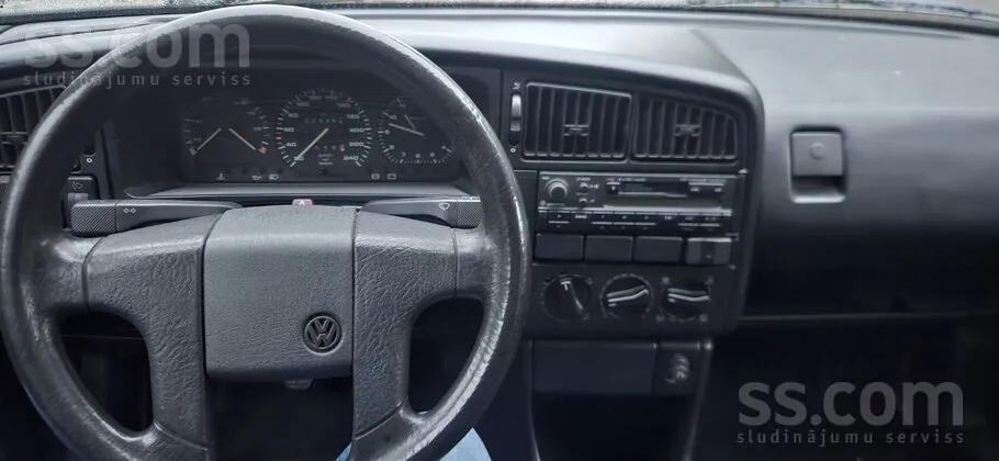 Volkswagen Passat 1991 photo 5