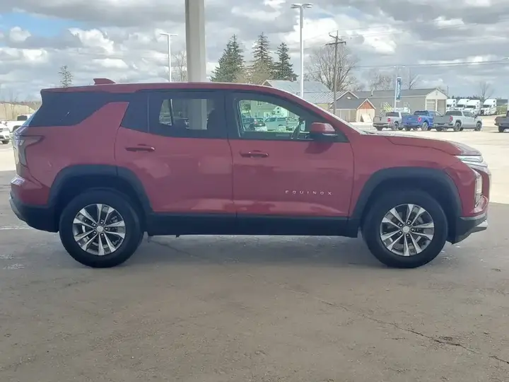 Chevrolet Equinox 2026 photo 4