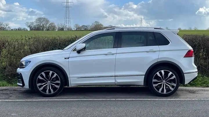 Volkswagen Tiguan 2018 photo 2