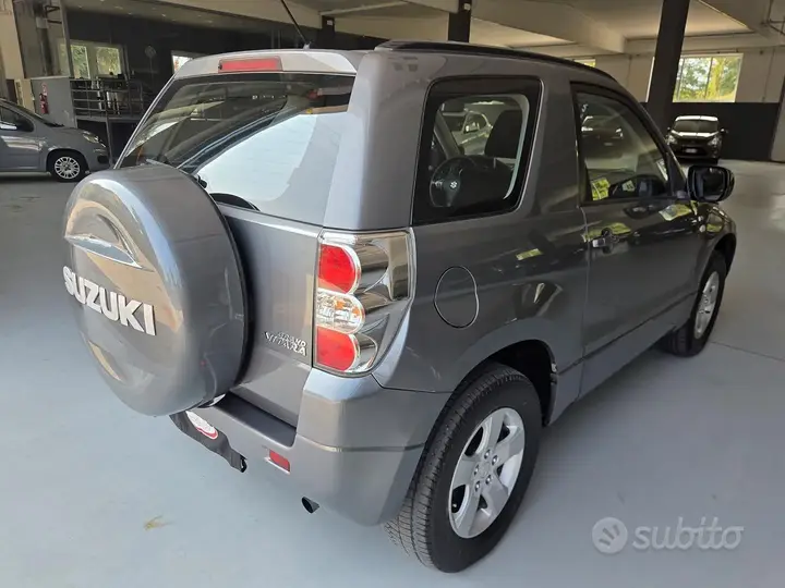 Suzuki Grand Vitara 2008 photo 3