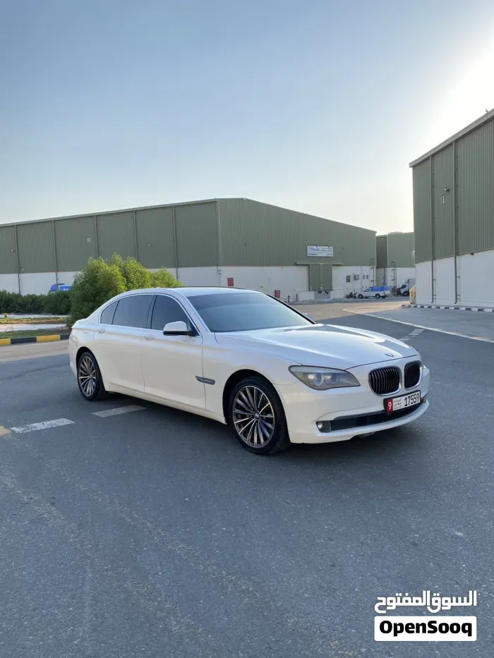 BMW 740I