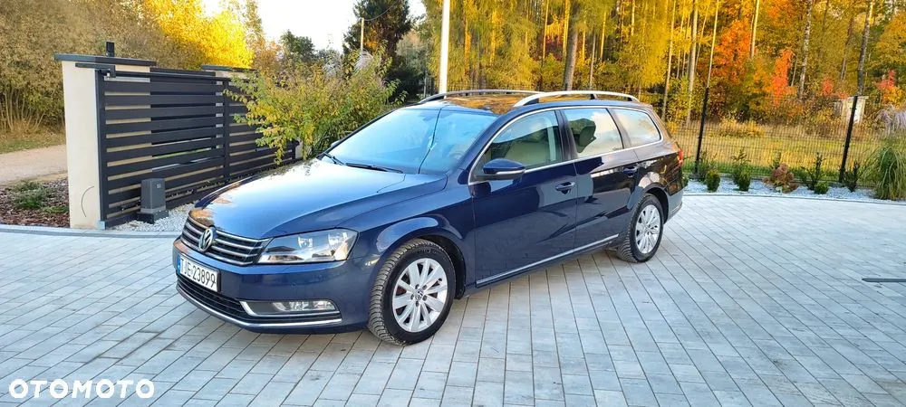 Volkswagen Passat 2011 photo 2