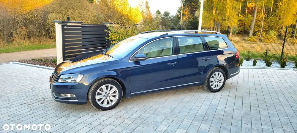 Volkswagen Passat 2011 photo 3