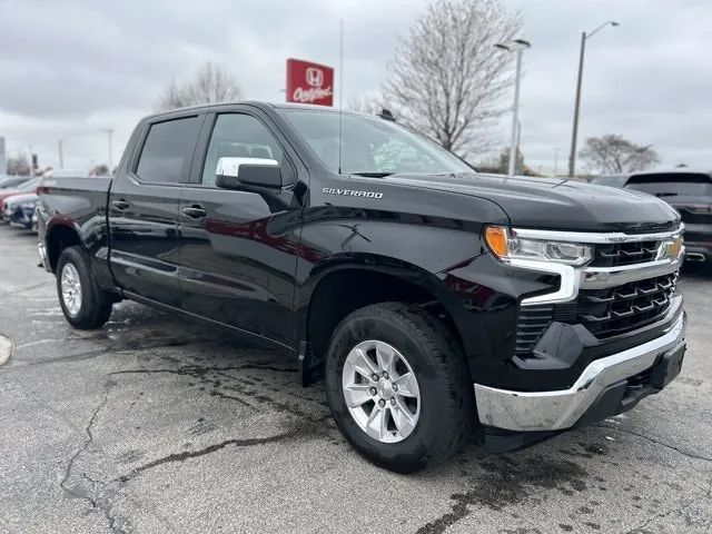 Chevrolet Silverado 1500 2025 photo 3