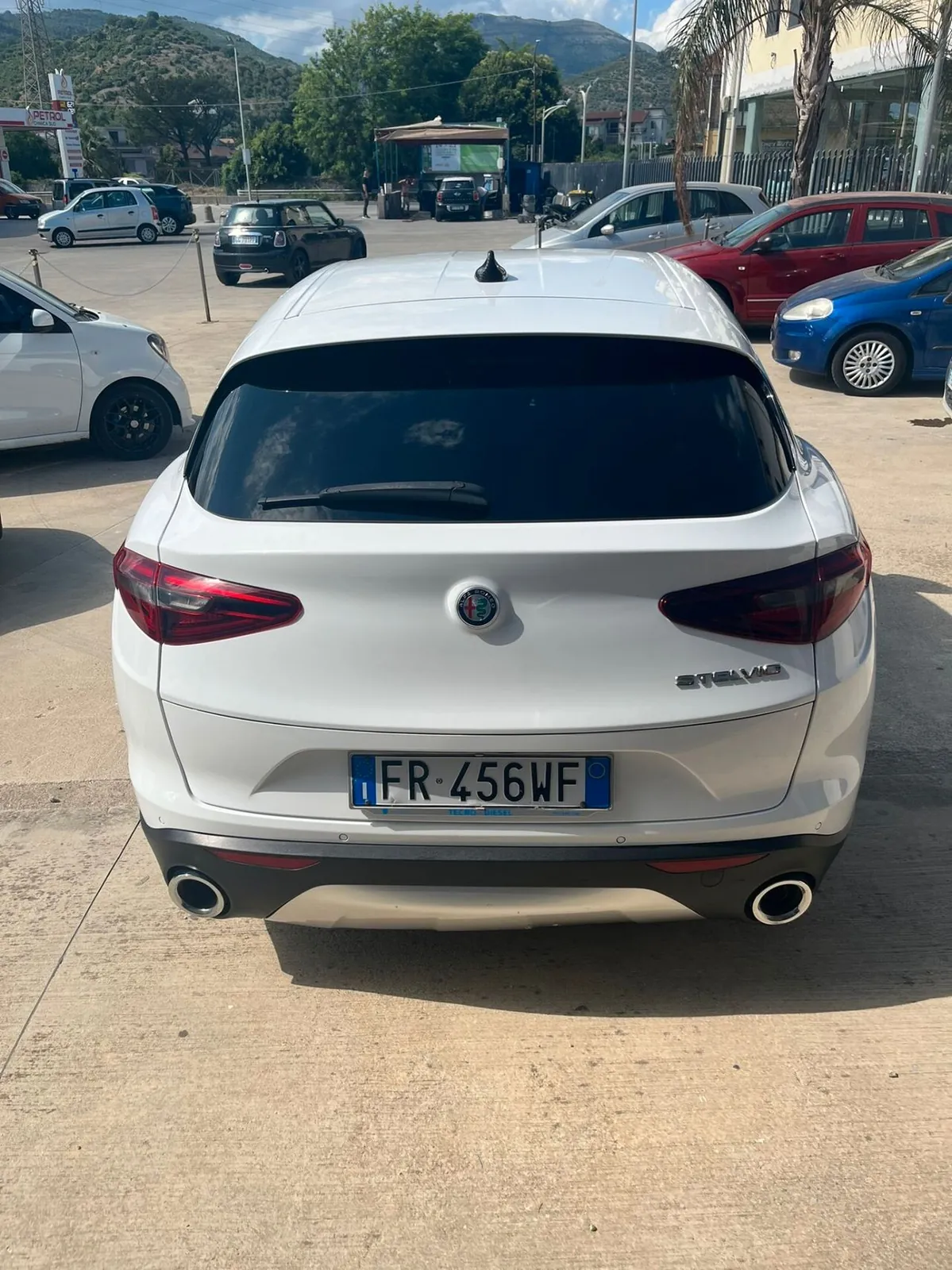 Alfa Romeo Stelvio 2018 photo 2