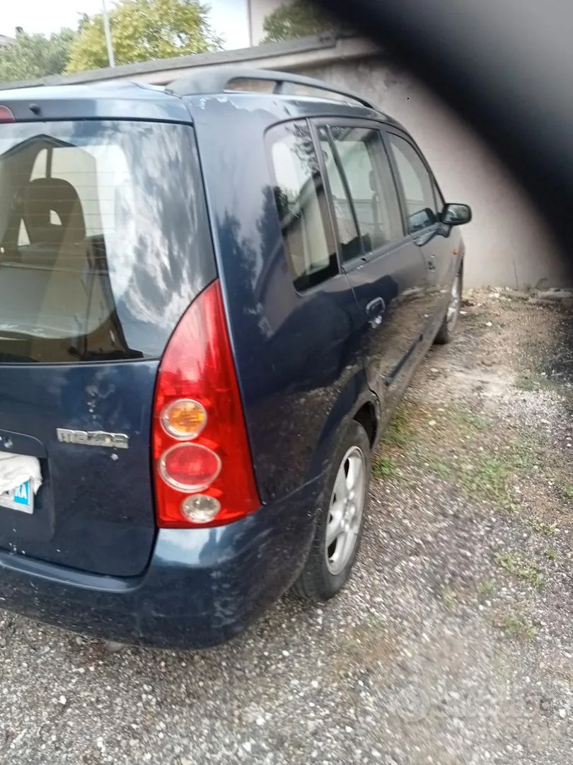 Mazda 6 2002 photo 2