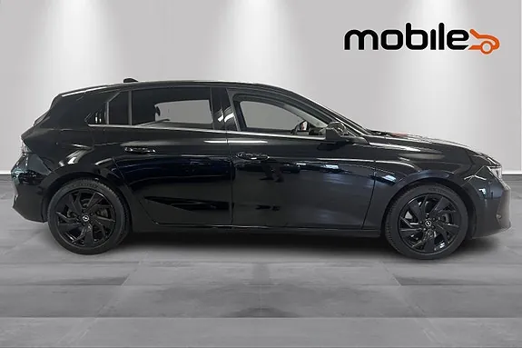 Opel Astra 2023 photo 2