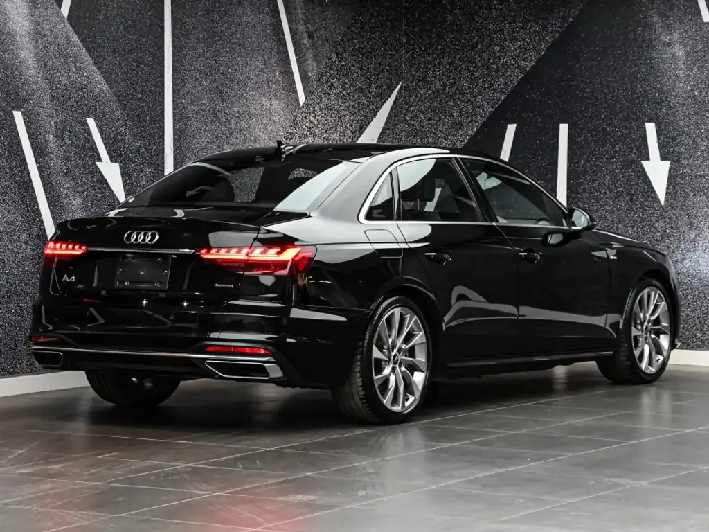 Audi A4 2023 photo 5