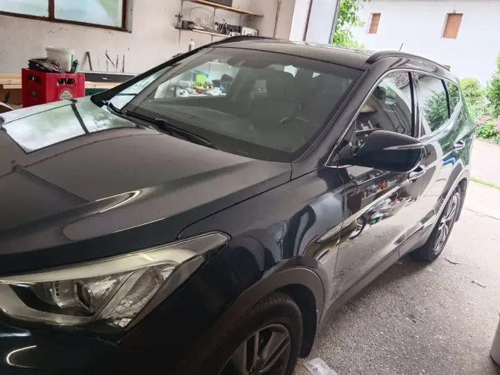 Hyundai Santa Fe 2012 photo 2