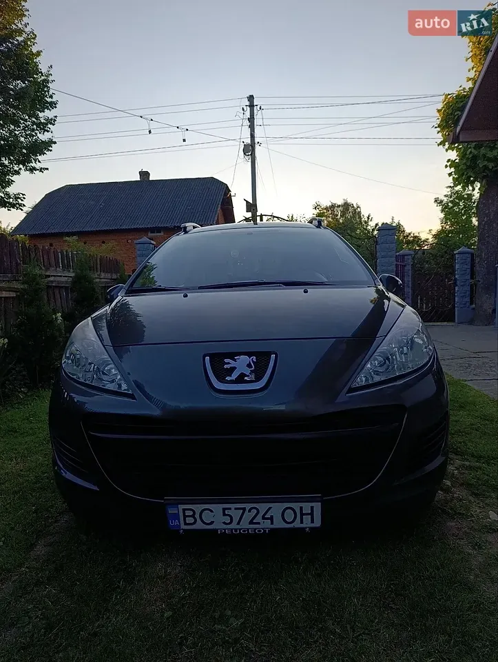 Peugeot 207 2010 photo 2