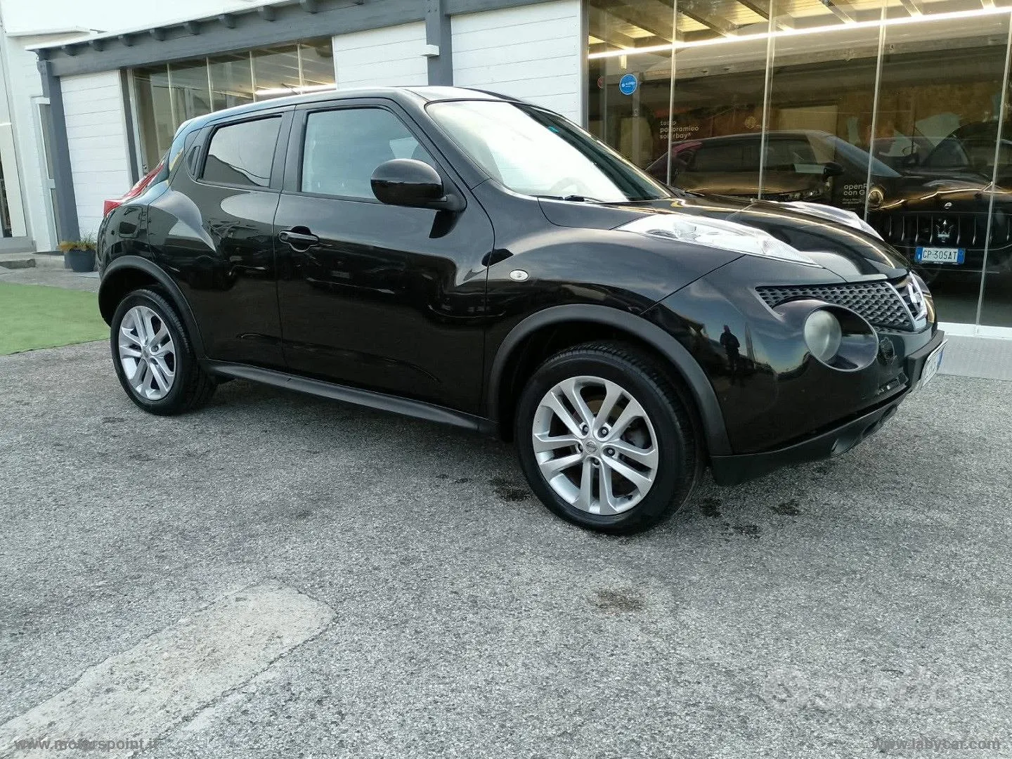 Nissan Juke 2012 photo 2