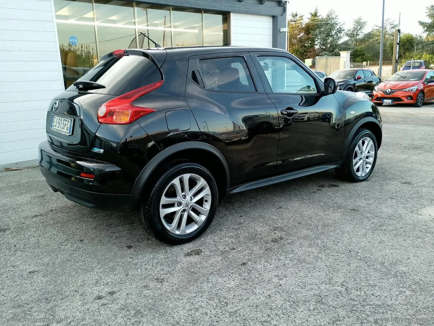 Nissan Juke 2012 photo 4