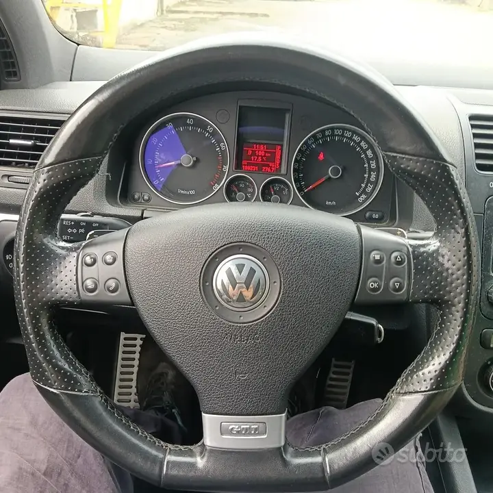 Volkswagen Golf 2005 photo 5