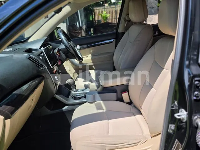 Kia Sorento 2012 photo 4