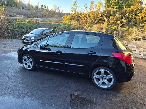 Peugeot 308 2011 photo 4