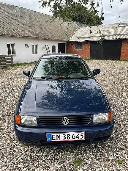 Volkswagen Polo 1998 photo 5