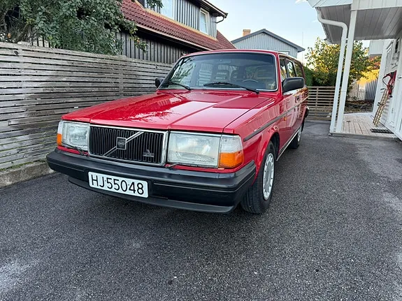 Volvo 240 1990 photo 3
