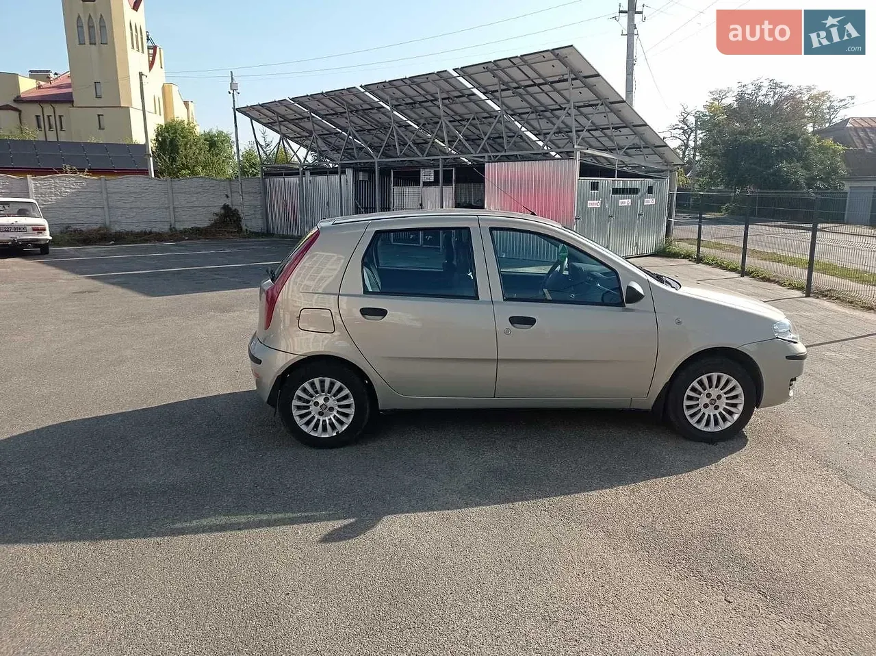 Fiat Punto 2010 photo 4