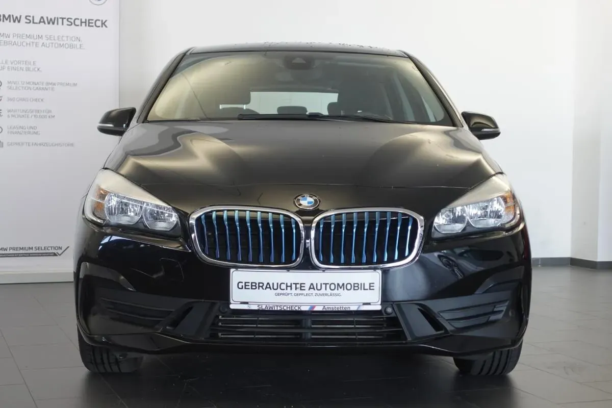 BMW 2 Series 2019 photo 2